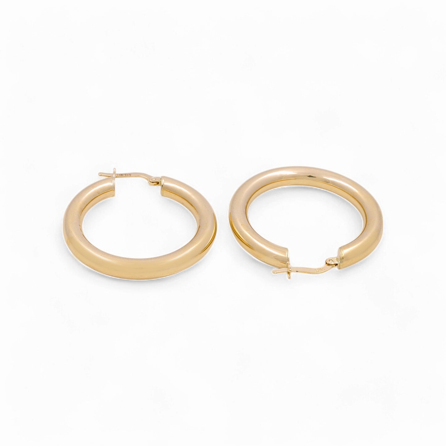 14K Yellow Gold Plane Hoops Earrings / Size: 5mm X 26mm / Weight: 4.8 GR / KOEH4PL5x26