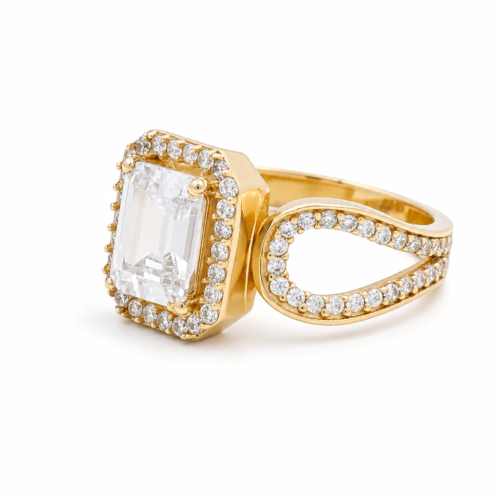 14k Yellow Gold Women's Engagement Ring with Cz Size: 7 / Weight 4.5 GR