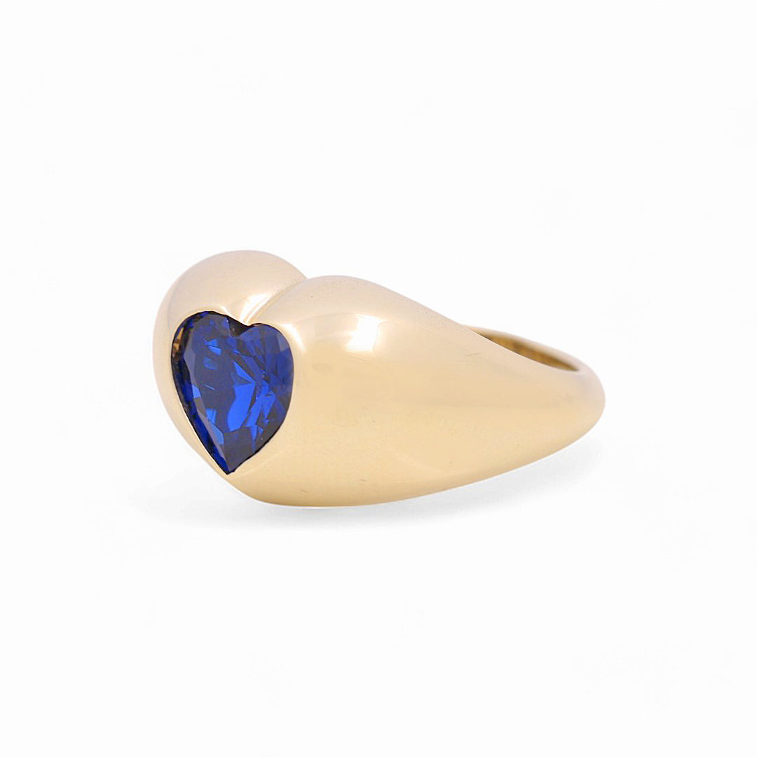 10K Yellow Gold Women's Heart Ring with Blue Cz / Size: 7 / Weight: 3.1 GR / Y24-1100