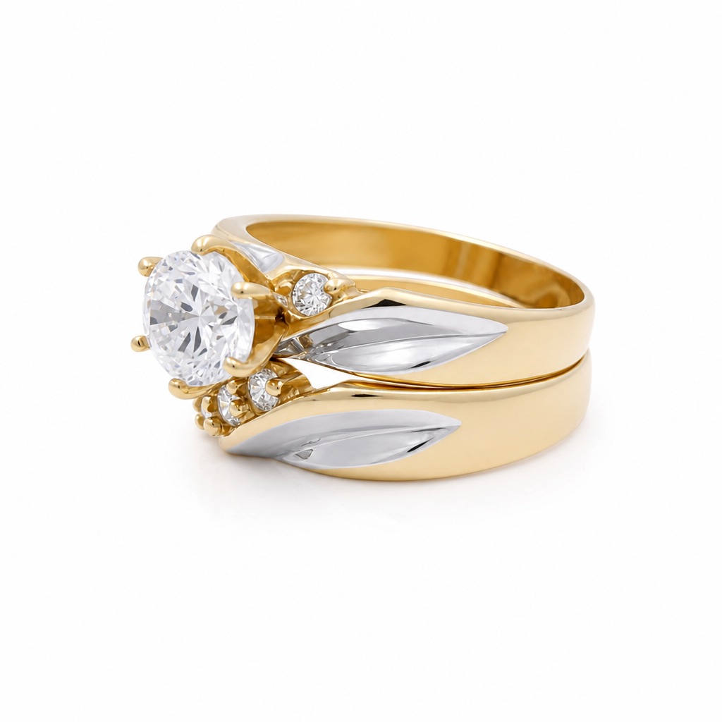 14K Yellow and White Gold Women’s Bridal Set / Stone: Cz / Size: 7.5 / Weight: 5.5 GR