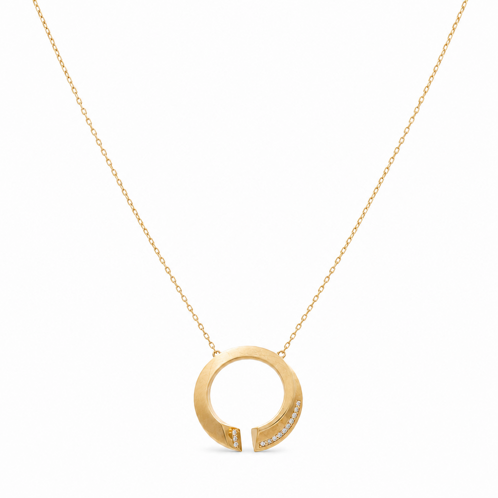 14K Yellow Gold Fashion Women's Necklace With Pendant / Size: 18" / Weight: 5.2 GR / Stone: Cz