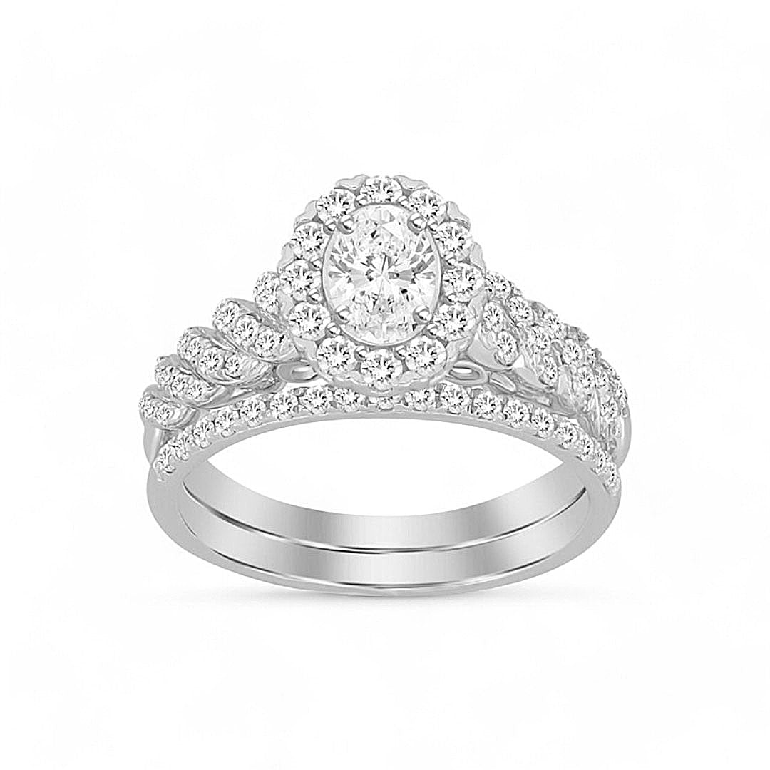 10K White Gold Women's Diamond Bridal Ring / Stone: 0.70CT / Size: 7