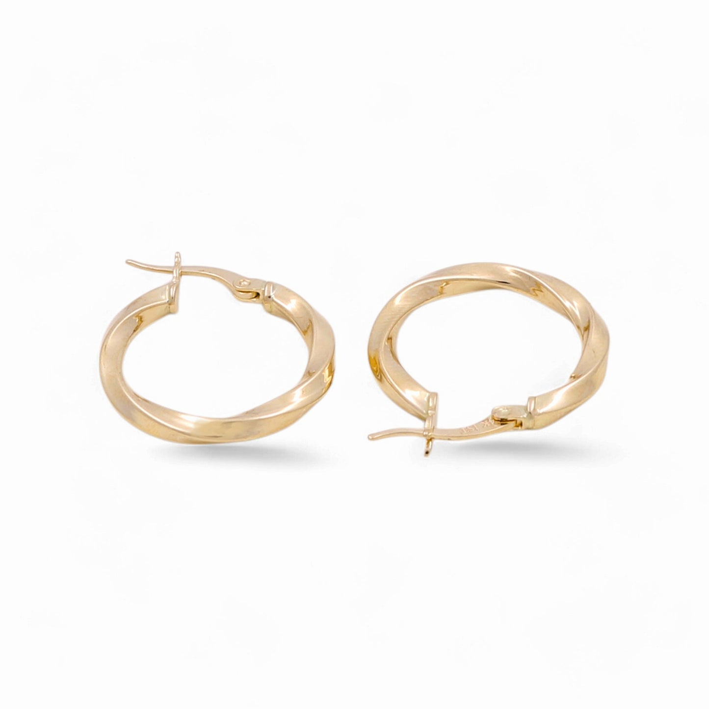 14K Yellow Gold Twist Hoops Earrings / Size: 2.5mm X 15.5mm / Weight:1.5 GR / KOEH4TR2.5x15.5