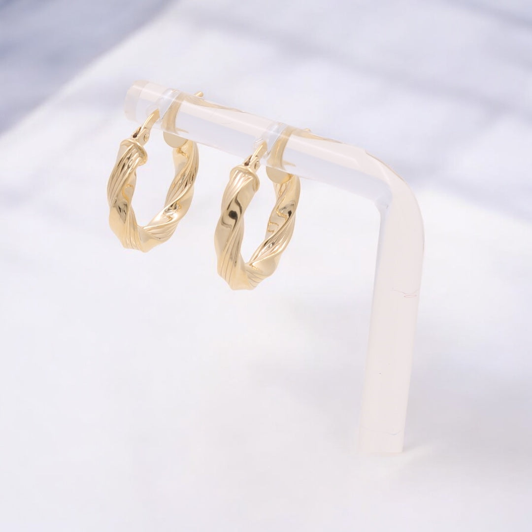 14K Yellow Gold Women’s Hoop Earrings / Size: 5MM x 14MM / Weight: 4.7gr/ CSEH4TR5X14