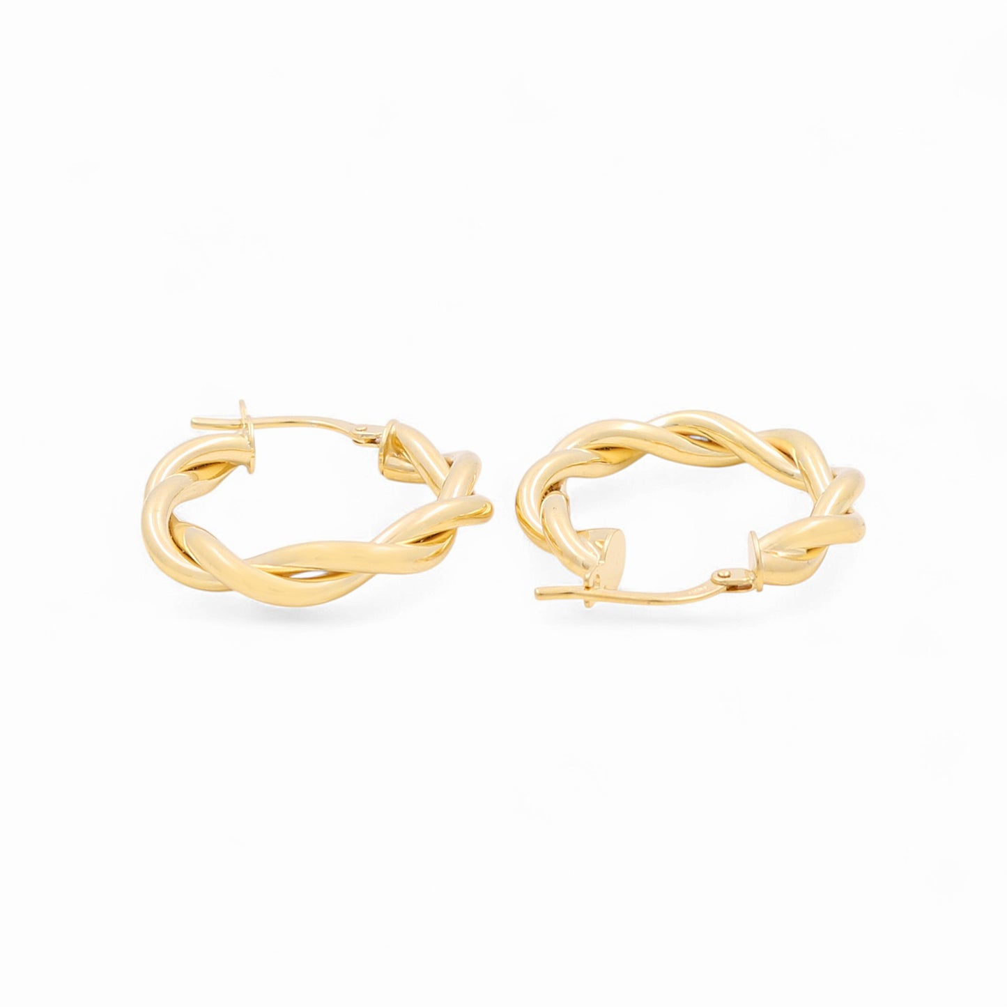 14K Yellow Gold Twist Hoops Earrings / Size: 3.5mmx15mm / Weight: 2.3 GR / 240-00802
