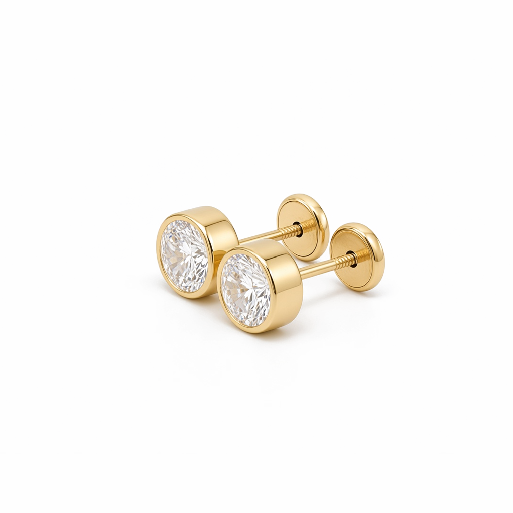 Aretes pequeños de oro amarillo 14K con zirconia / 6-CH-R-6