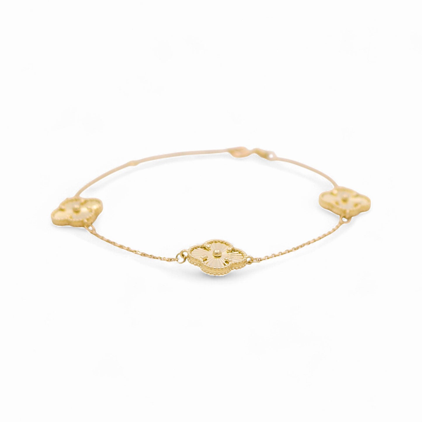 10K Yellow Gold Three Clover Women's Bracelet / Size: 7” / Weight: 3.6 GR / CQWB0CLV