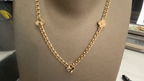 14K Yellow Gold Chinese Women's Necklace with Three Clovers / Size: 18'' / Weight: 16.6gr / DONK4CHCLV