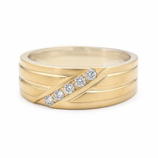 14K Yellow Gold Men's Wedding Band / Size:10 / Stone: Cz / Weight: 4.5 GR