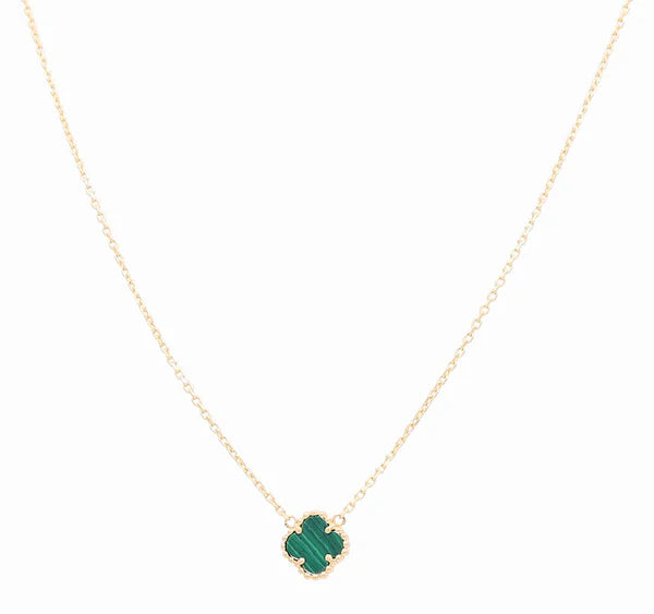 Collar para mujer de oro amarillo 14K con un trébol verde / Medida: 18” 12MM / Peso: 5.1 GR / BONK4CLV-11