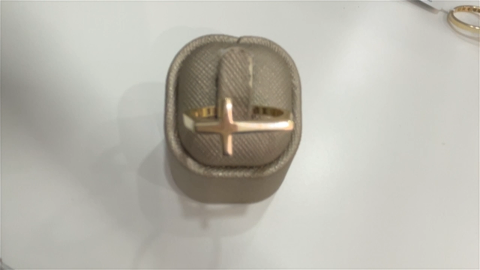 10K Yellow Gold Cross Women's Ring / Size: 7.5 / Weight: 1.3gr / DOWR0CS