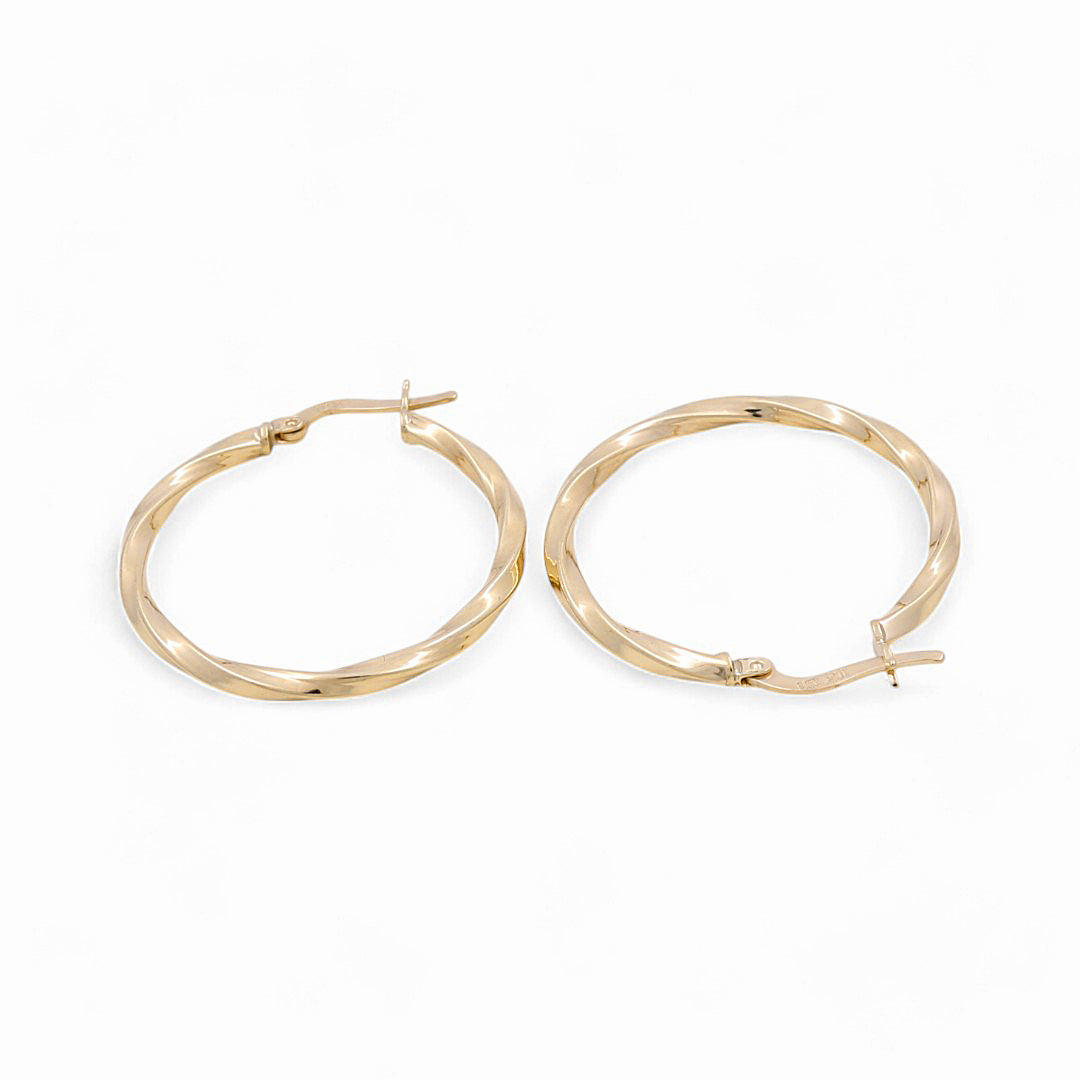 10K Yellow Gold Twist Hoops Earrings / Size: 3mm X 15.5mm / Weight: 1.8 GR / KOEH0TR3x15.5