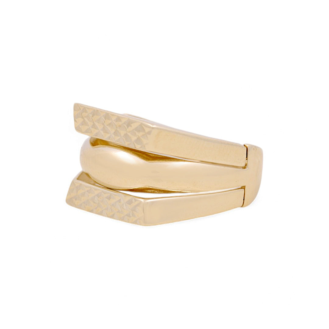 10K Yellow Gold Woman’s Diamond Cut Ring / Size: 5.5 / Weight: 3.1GR / COWR0DC-6