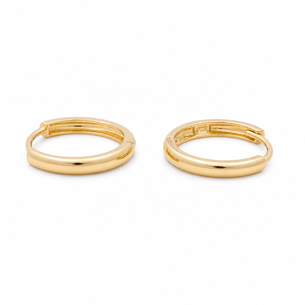 14K Yellow Gold Small Plain Hoops Earrings / Size: Small / 11513800