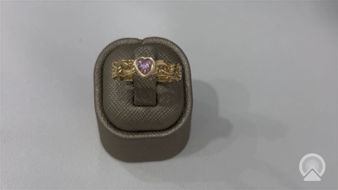 14K Yellow Gold Heart Women's Ring with Chinese Link and Pink Cz / Size: 7 / Weight: 3.7 GR / Y24-1212