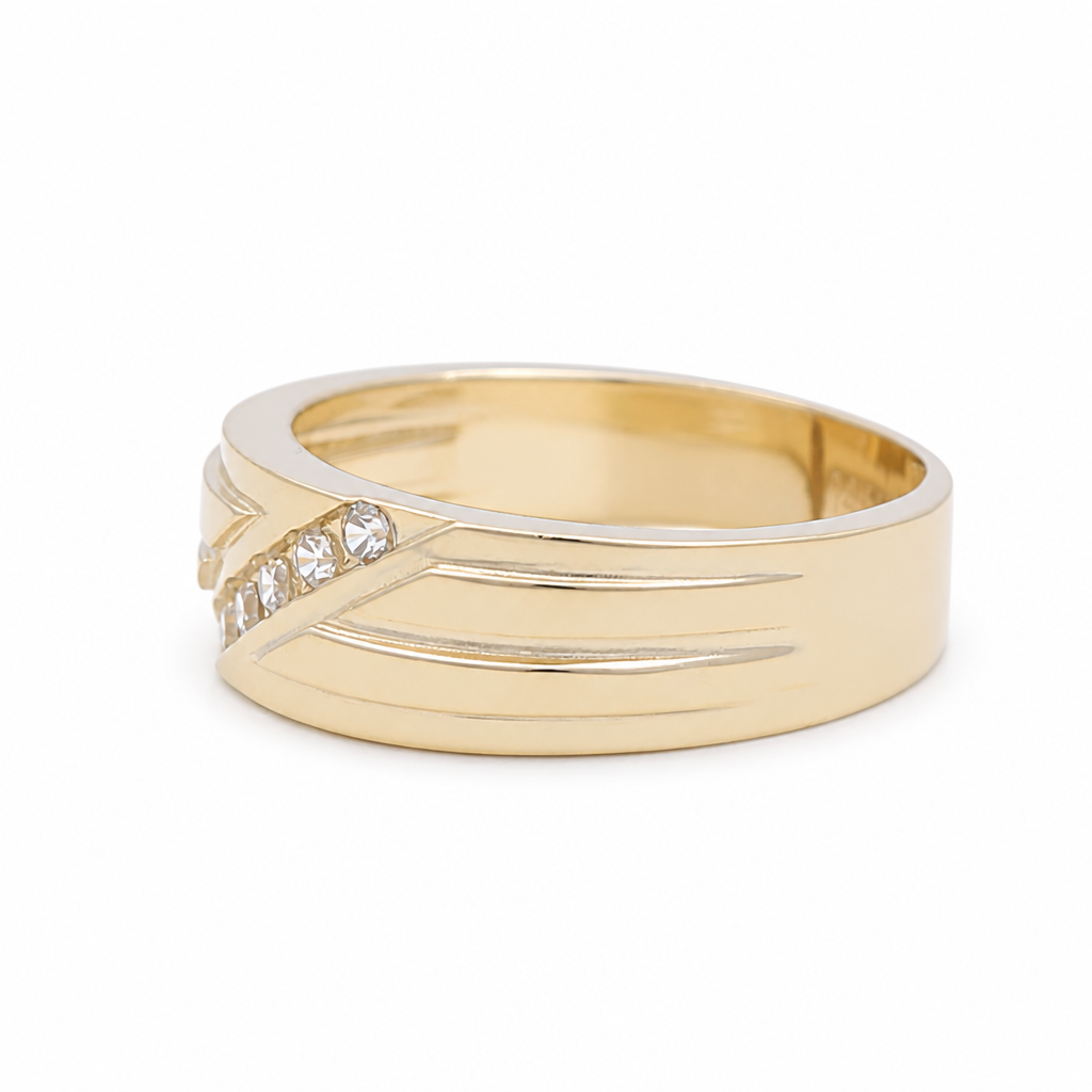 14K Yellow Gold Men's Wedding Band / Size:10 / Stone: Cz / Weight: 4.5 GR