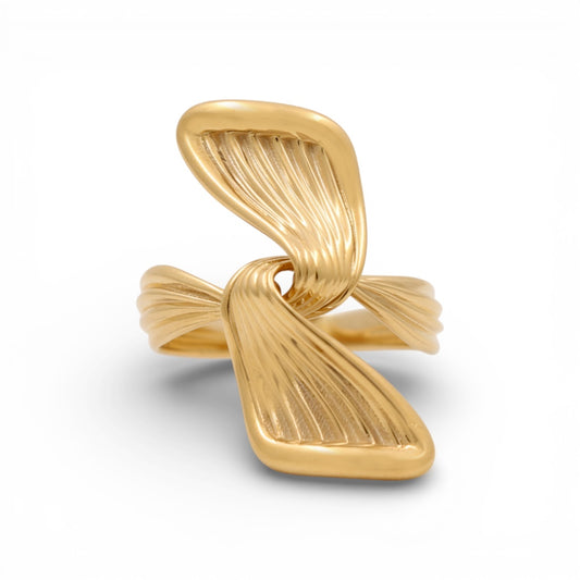 14K Yellow Gold Fashion Ribbon Women's Ring / Size: 8.5 / Weight: 3.6 GR / QR-55
