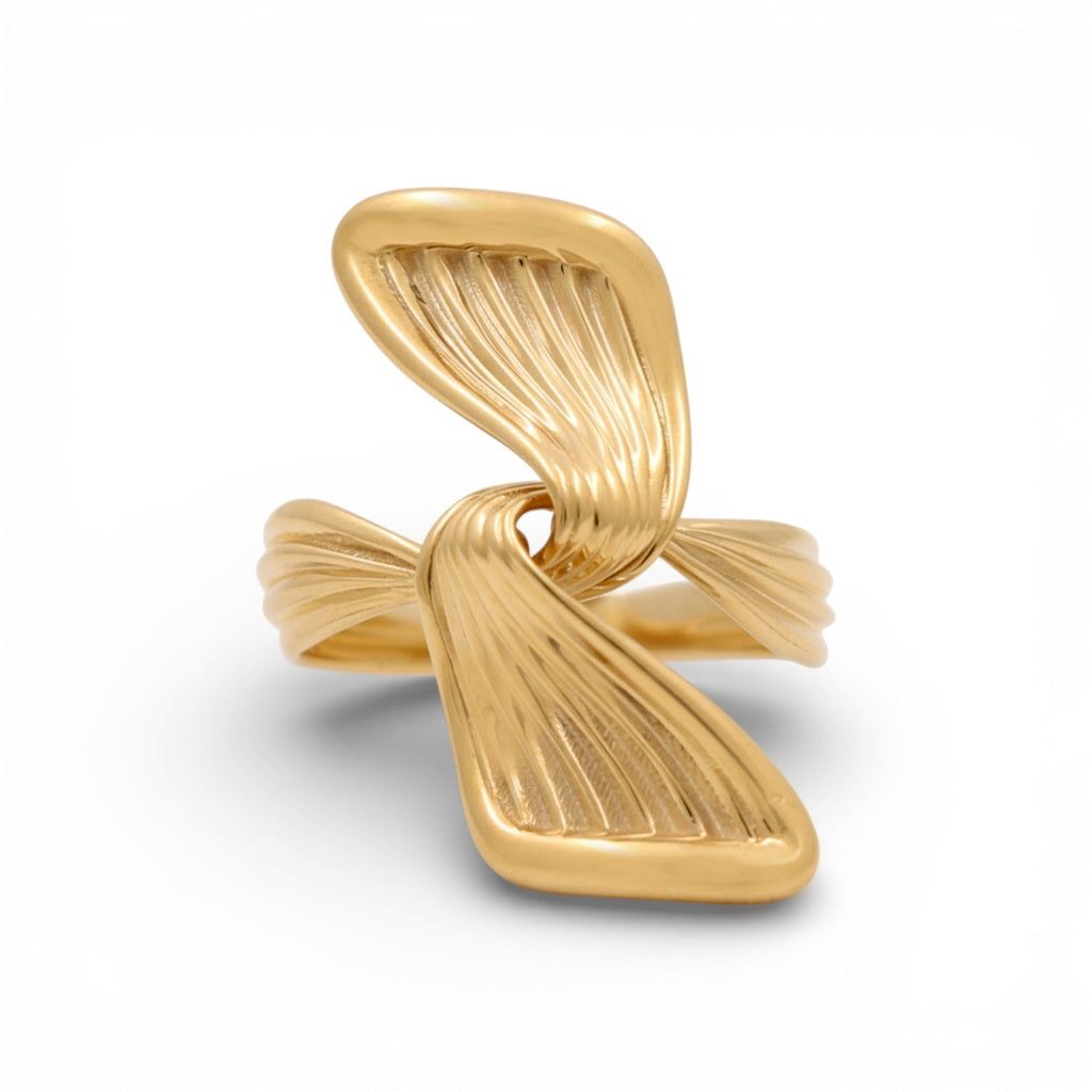 14K Yellow Gold Fashion Ribbon Women's Ring / Size: 8.5 / Weight: 3.6 GR / QR-55
