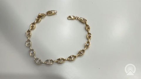 14K Yellow Gold Fashion GG Bracelet with Cz / Size: 7.5" / Weight: 7.9 GR / LLBWB4GG