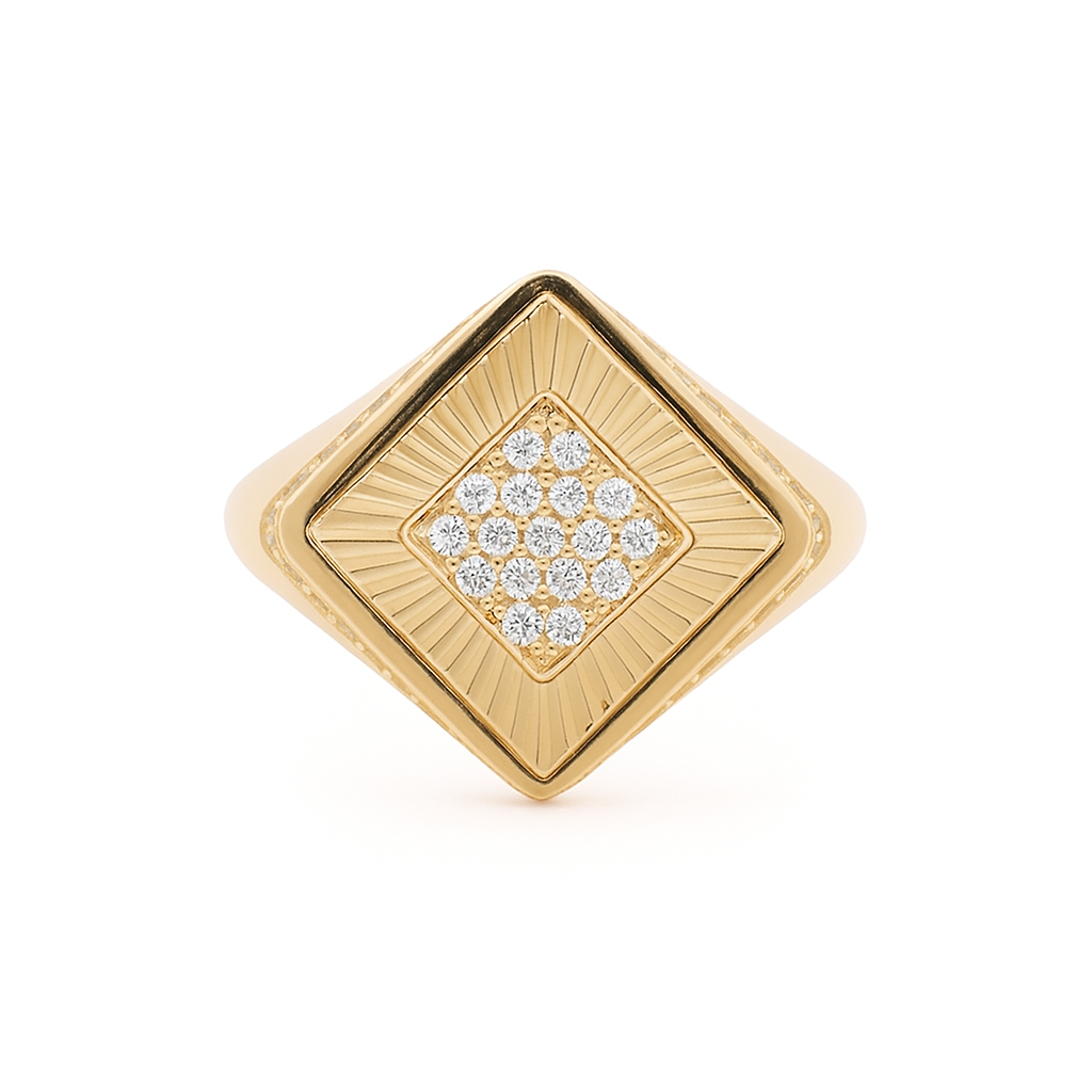 14K Yellow Gold Fashion Women's Ring with Diamond Cut and White Cz / Size: 7.5 / Weight: 4.1 GR