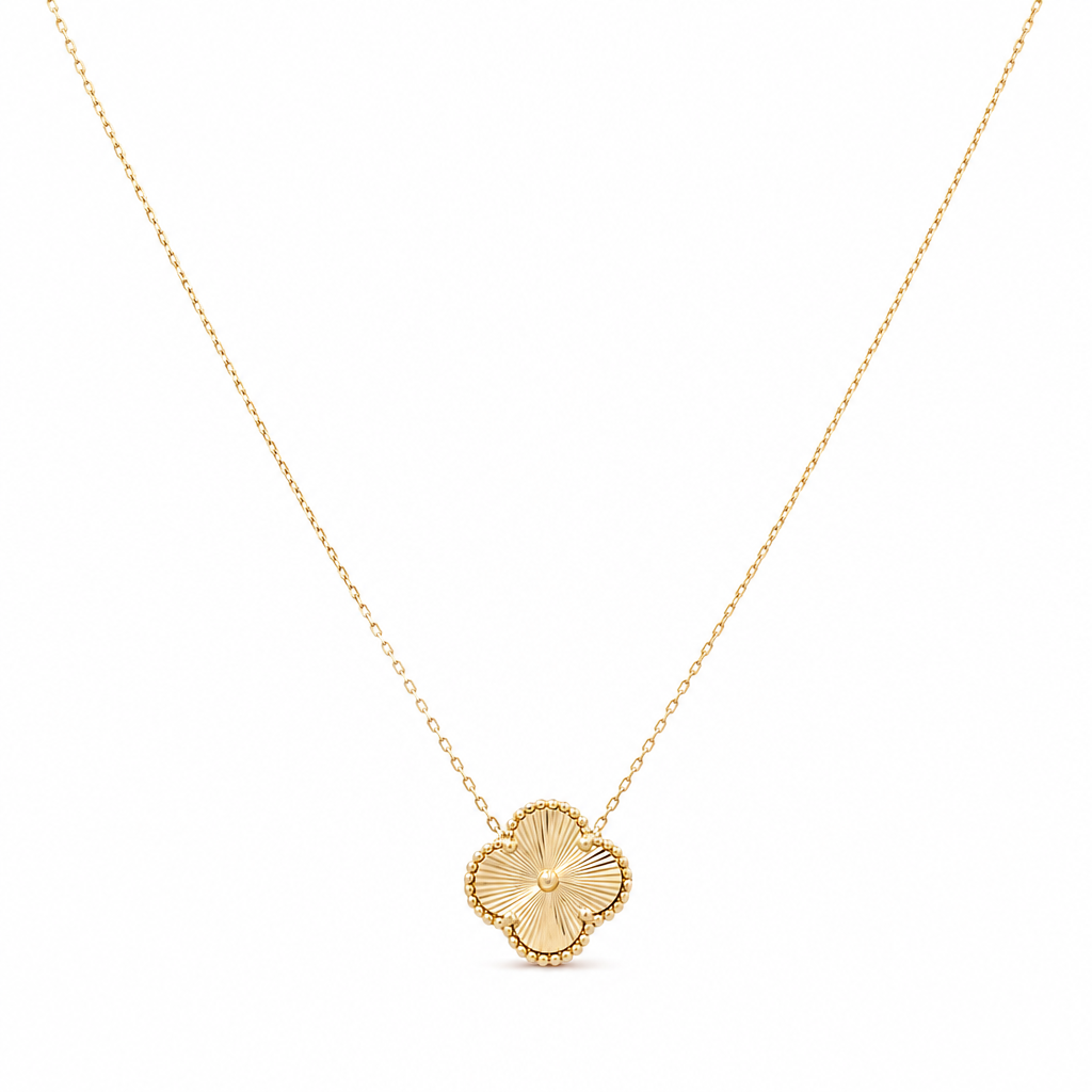 10K Yellow Gold One Clover Women's Necklace / Size: 17” 18MM / Weight: 4.9 GR / DQNK0CLV-8