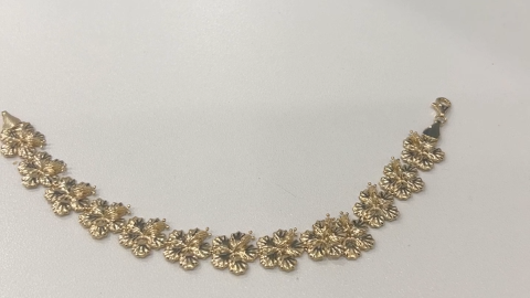 14K Yellow Gold Flower Women's Bracelet  / Size: 7 " / Weight: 8.2GR / DQWB4FL