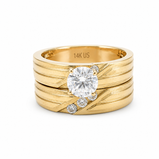 14K Yellow Gold Women’s Bridal Set / Stone: Cz / Size:7.5 / Weight: 6.2 GR