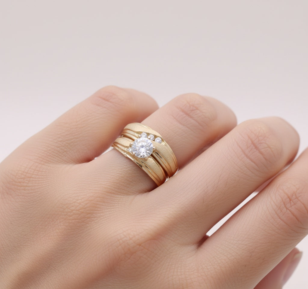 14K Yellow Gold Women’s Bridal Set / Stone: Cz / Size: 7.5 / Weight: 5.3 GR / KEEWR4BS-32
