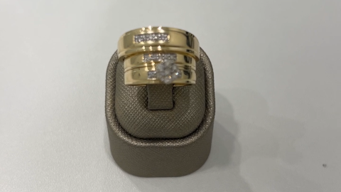 10K Yellow Gold Diamond Trio Set Ring / Stone: 0.30CT / Size: 7 & 10 / 88578Y