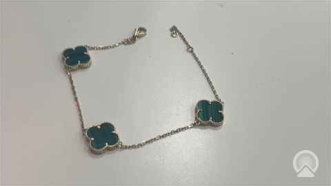 10K Yellow Gold Women's Bracelet with Three Green Clover / Size: 7" 13MM / Weight: 4.5 GR / CQWB0CLV-5