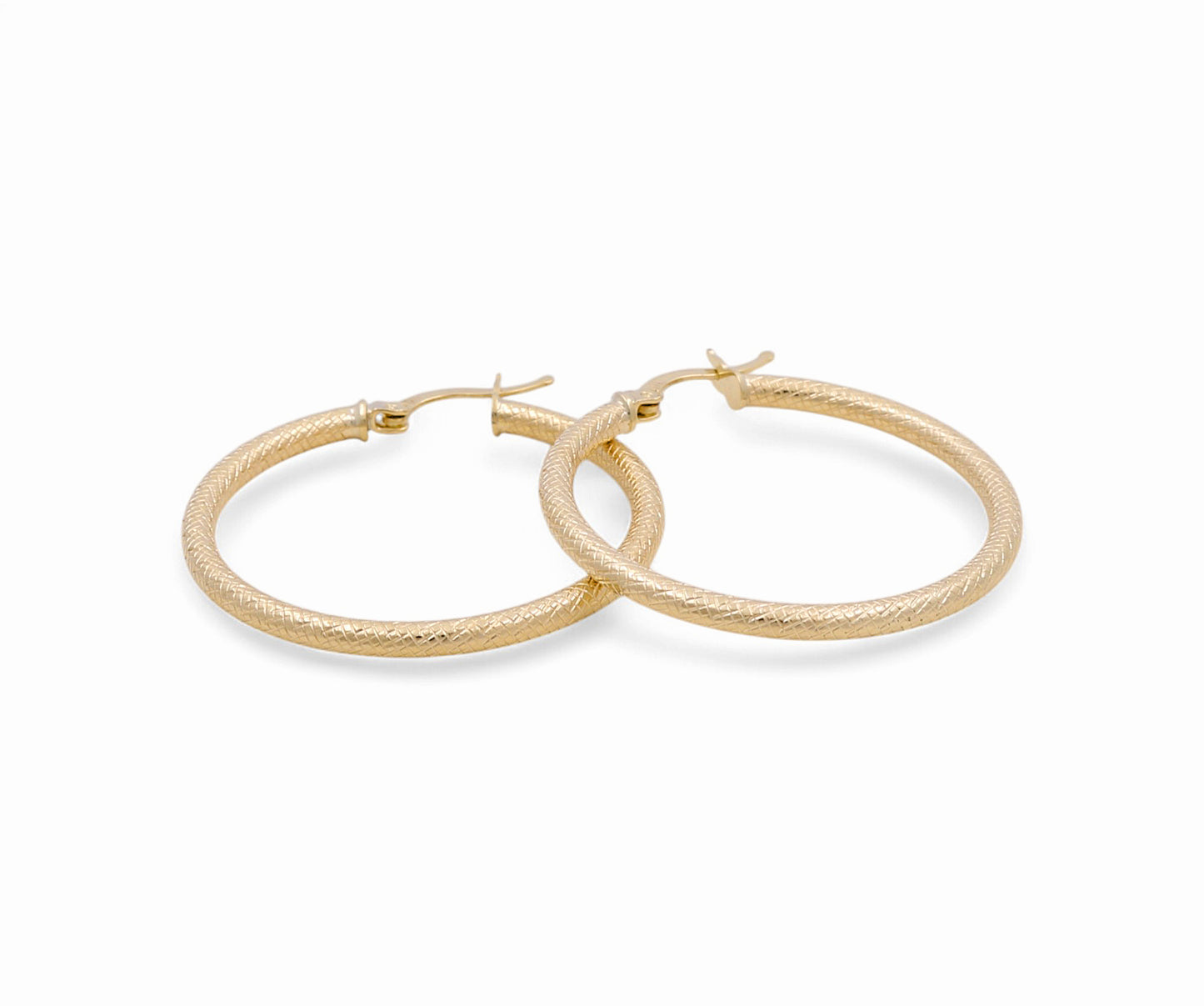 10K Yellow Gold Diamond Cut Hoops Earrings / Size: 2.5mm X 30.5mm / Weight: 3.4 GR