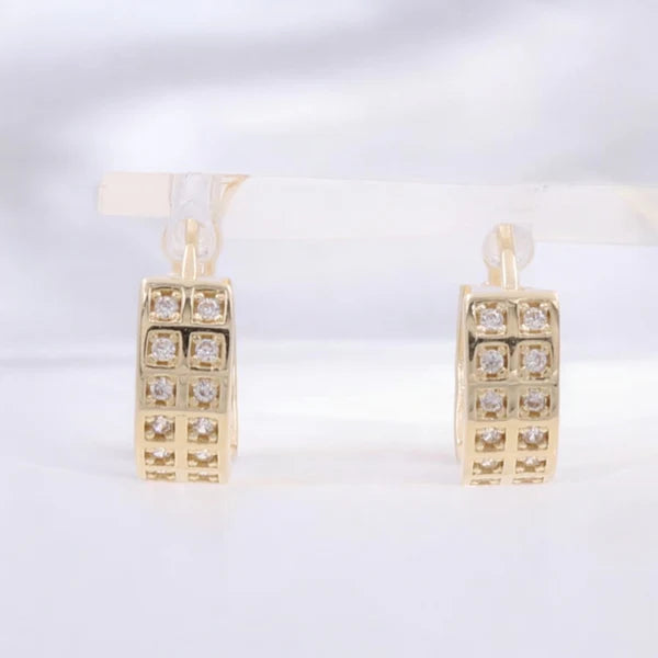 14K Yellow Gold Fashion Hoops Earrings with Cz / Stone: Cz / Weight: 2.6gr / COEH4CZ-17