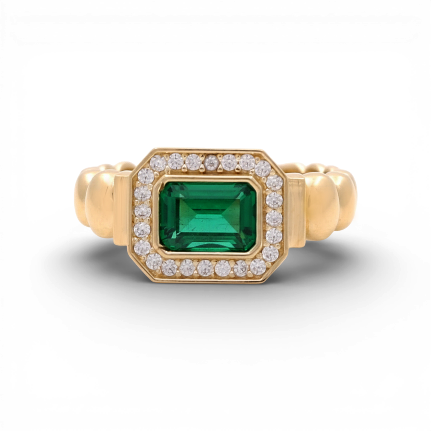 14K Yellow Gold Fashion Women's Ring with Green Cz / Size: 7.5 / Weight: 2.9 GR
