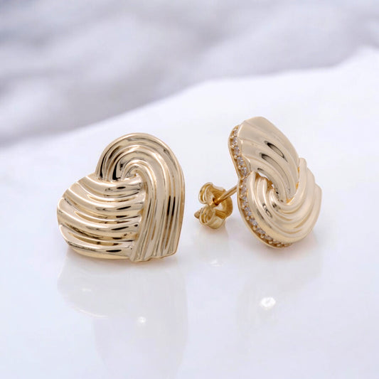 14K Yellow Gold Women’s Heart Stud Earrings / COES4HR