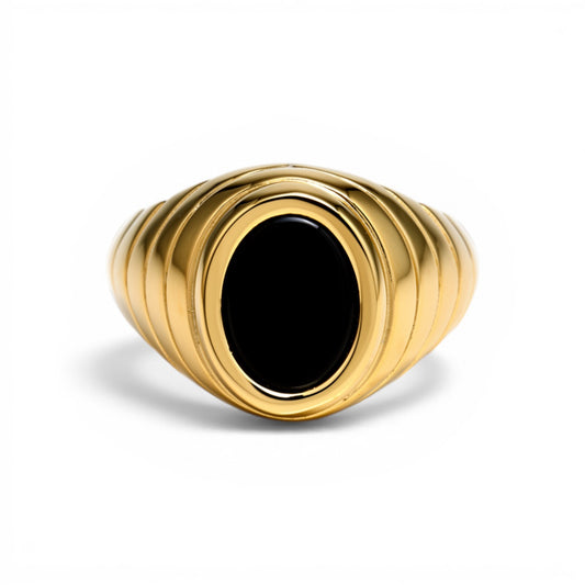 10K Yellow Gold Round Kids Ring with Onyx / Size: 5.5 / Weight: 3.1 GR / DQKR0FS