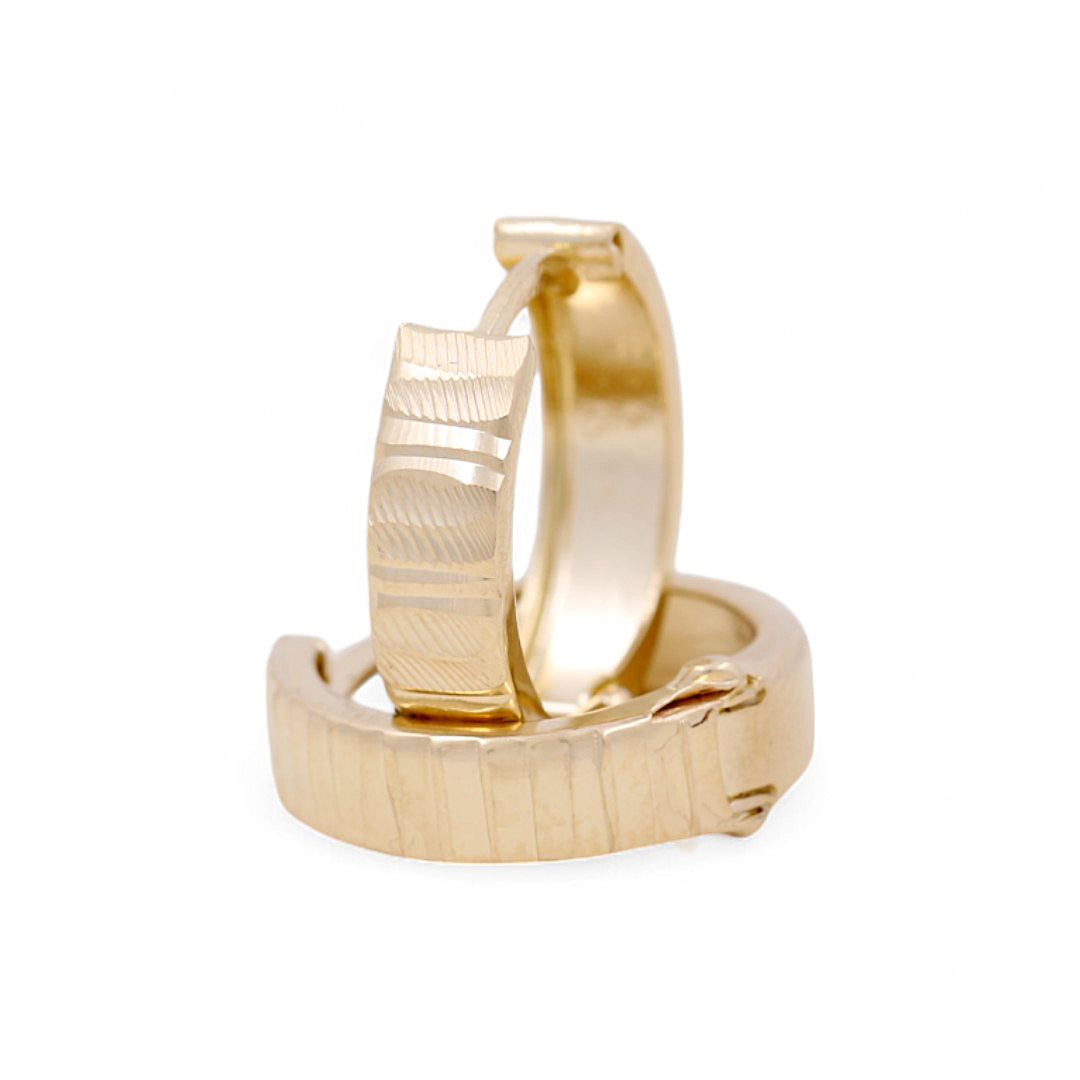 14K Yellow Gold Diamond Cut Hoops Earrings / Size: 4mm X 12.5mm / Weight: 1.8gr / DOEH4DC4X12.5