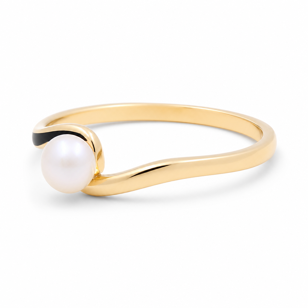 14K Yellow Gold Fashion Women's Rings with Pearl Stone / Size: 8 / Weight: 1.3 GR